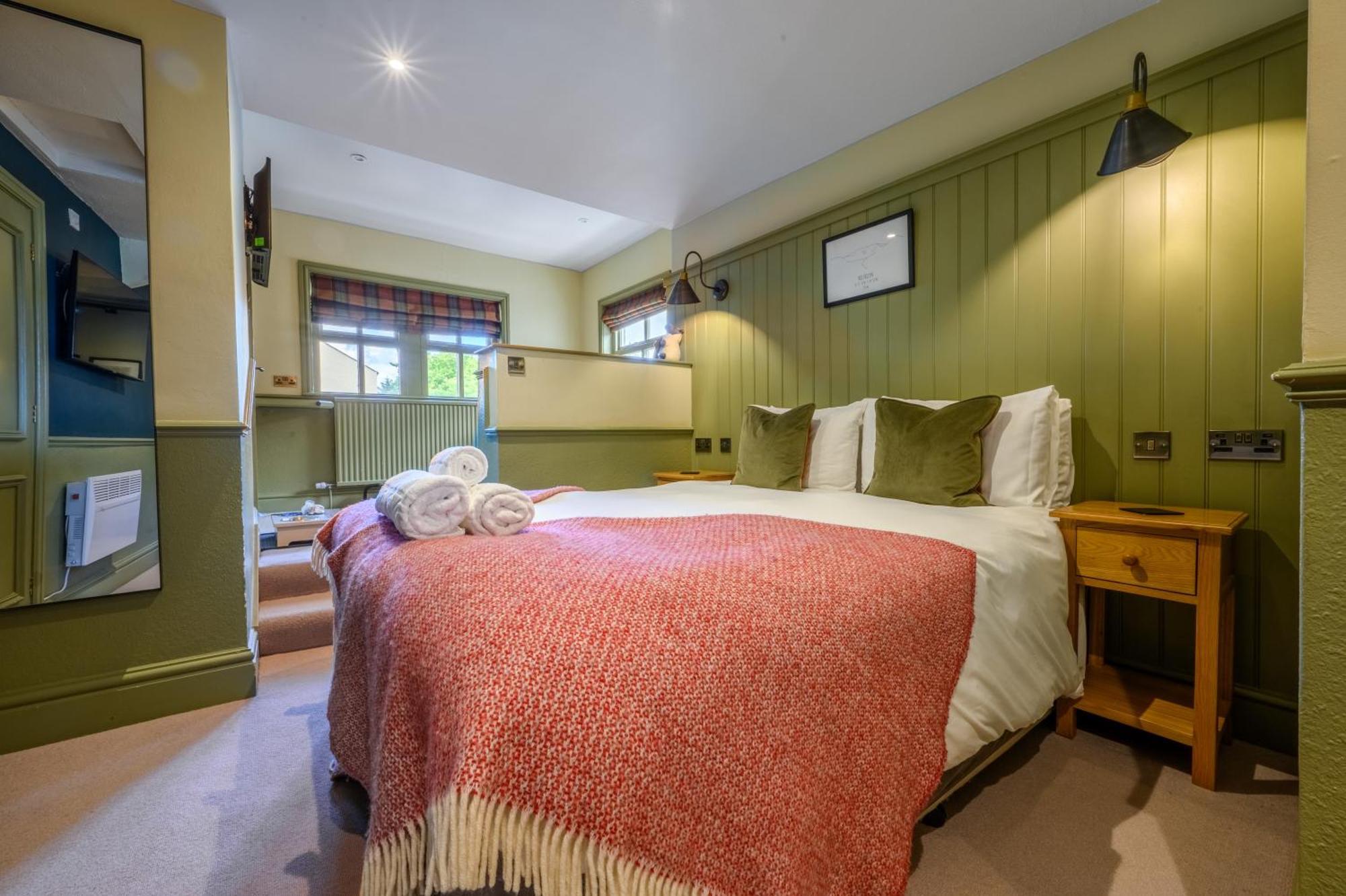 The Horse And Farrier Inn And The Salutation Inn Threlkeld Keswick Buitenkant foto
