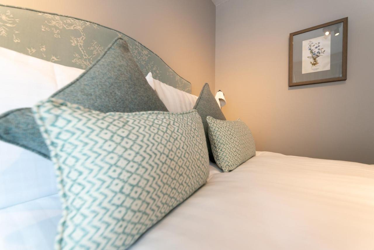 The Horse And Farrier Inn And The Salutation Inn Threlkeld Keswick Buitenkant foto